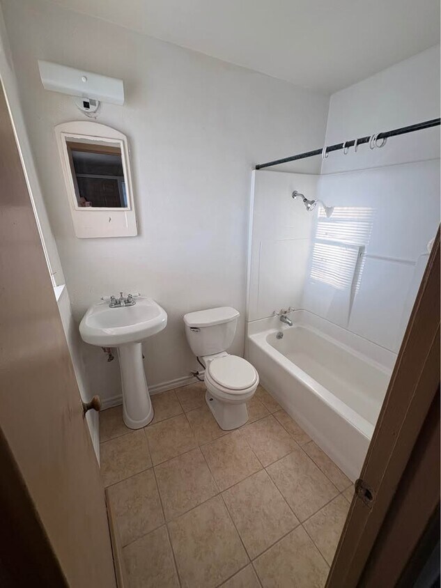 Foto del edificio - 213 Gibson St