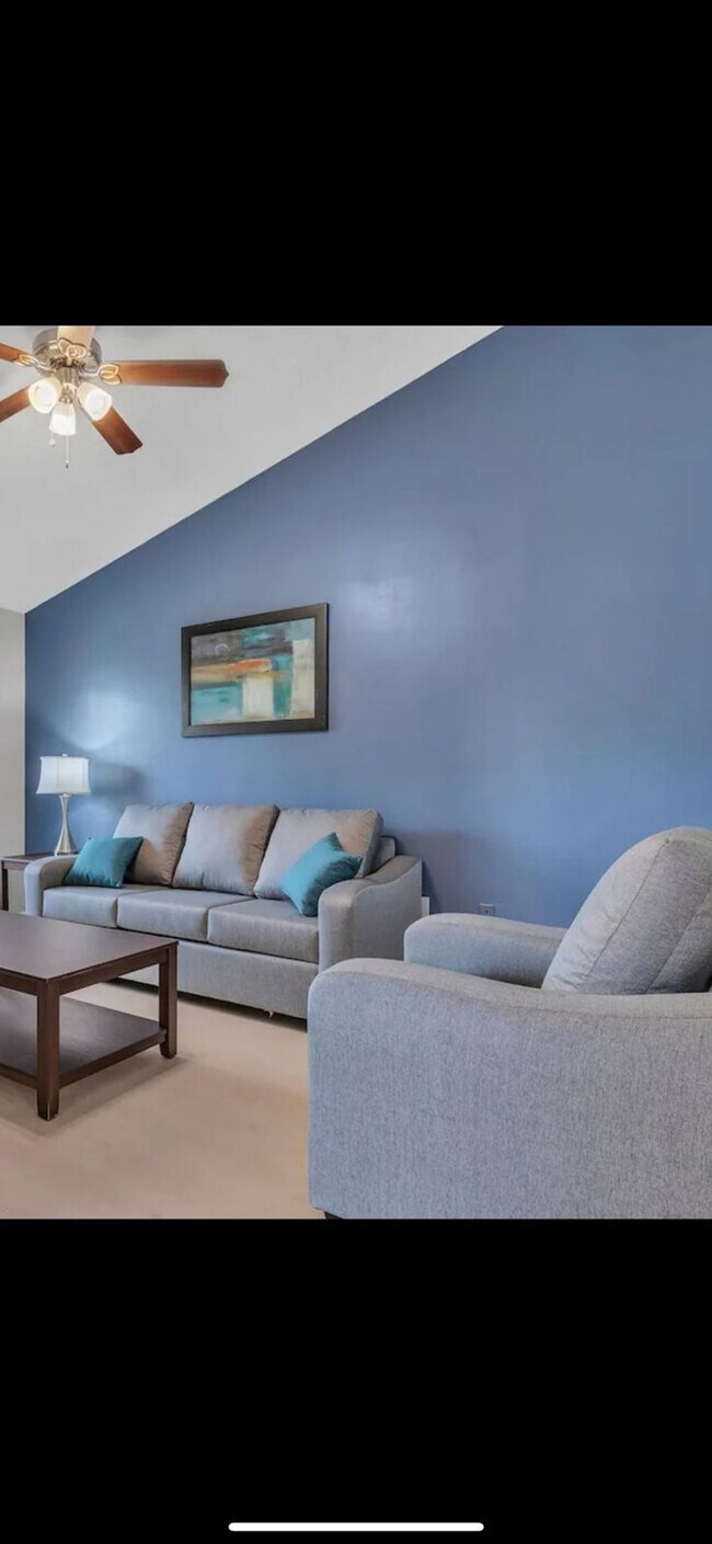 Foto del edificio - 3507 Carlson Bay Ct