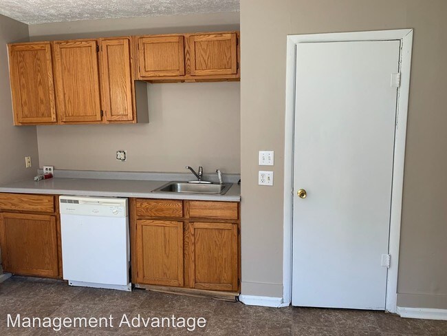 Building Photo - 2 br, 1 bath Apartment - 723 S 5th Street