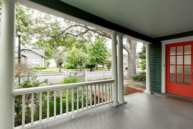 Foto del edificio - 811 Fugate St