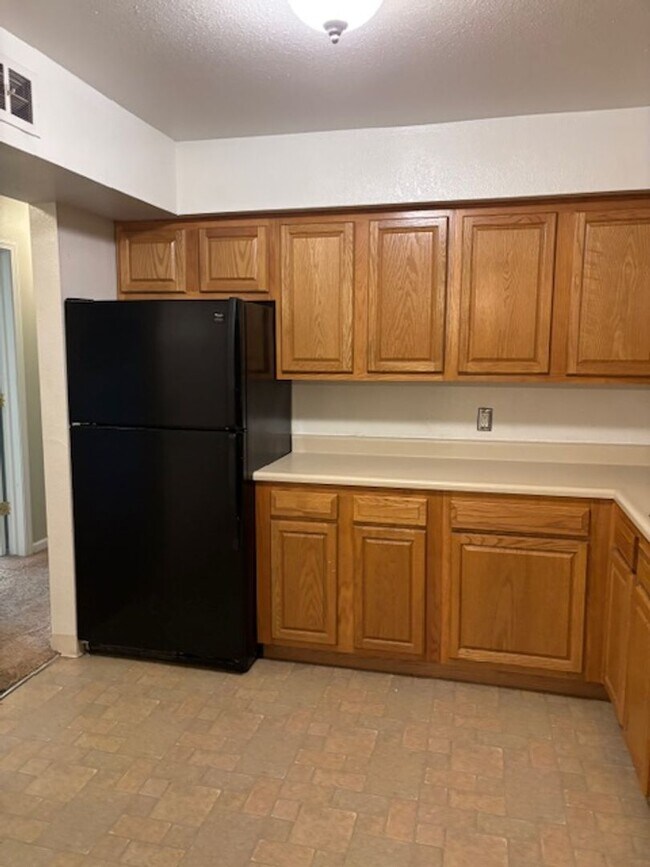 Foto del edificio - 2 BEDROOM/2 BATH CONDO FOR LEASE IN NORTHV...