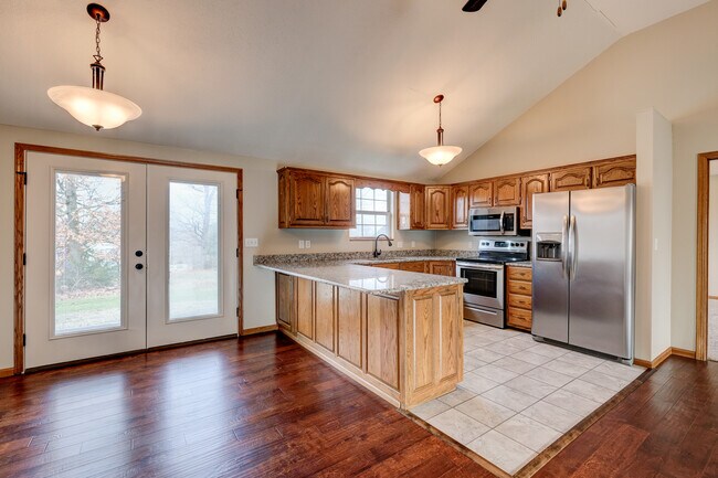 Foto del edificio - 325 Turf Ln