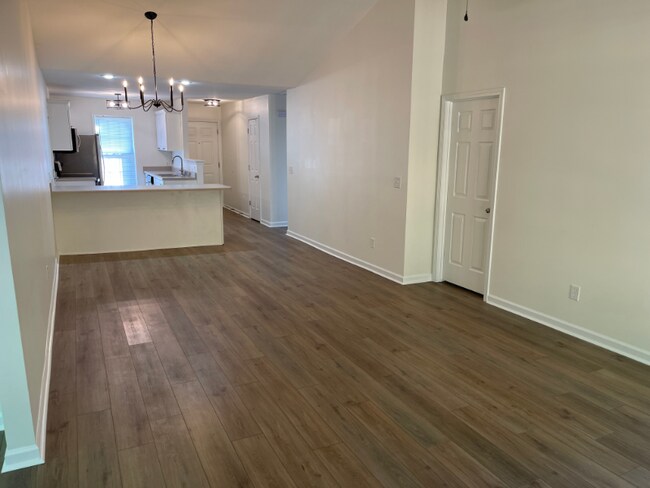 Building Photo - 212 Reagan Dr