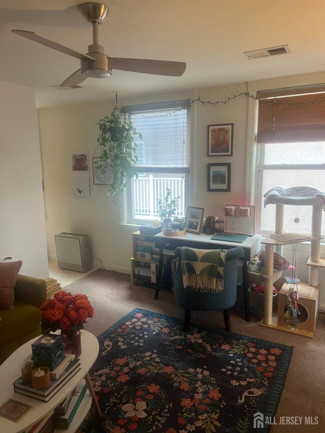 Foto del edificio - 463 Main St