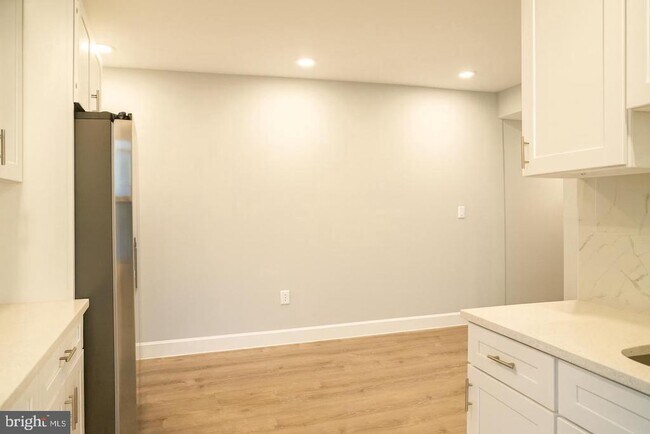 Foto del edificio - 6515 Torresdale Ave