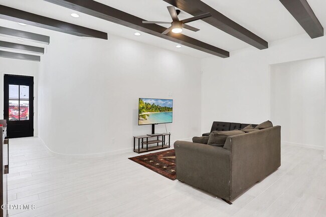 Foto del edificio - 15244 Hunch Ct