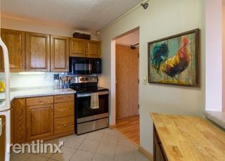 Building Photo - 2 br, 1 bath Condo - 78 10th St E Unit 2404