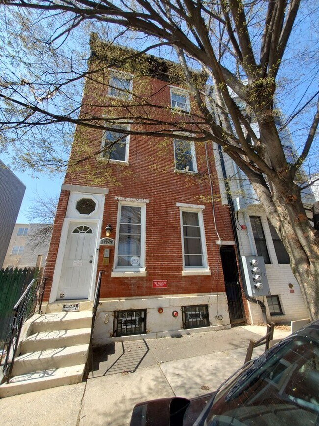 Foto del edificio - 1326 N 7th St