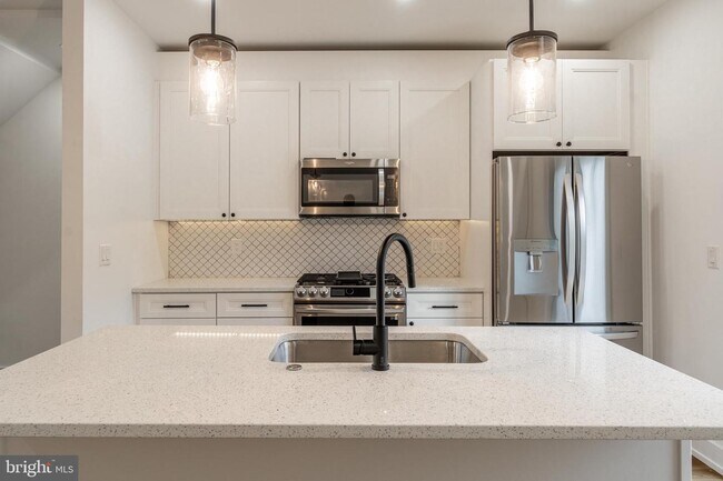 Foto del edificio - 3428 Henry Ave