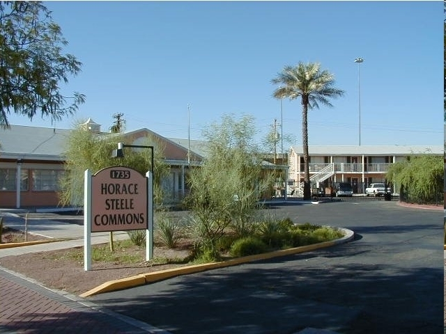 Foto del edificio - Horace Steele Commons