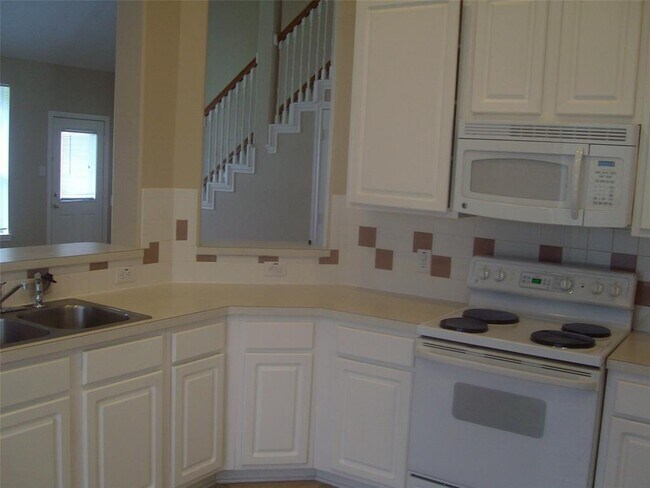 Photo - 14906 White Forge Ln House