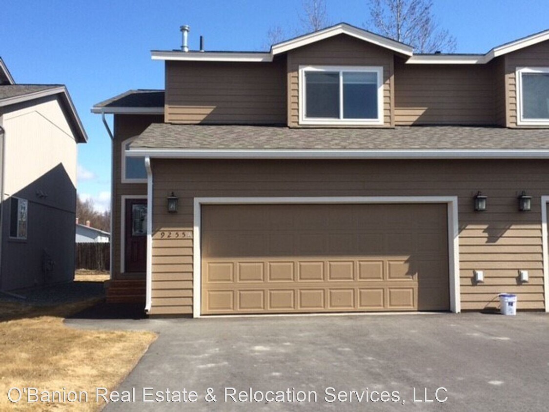 Foto principal - 9231 Noblewood St