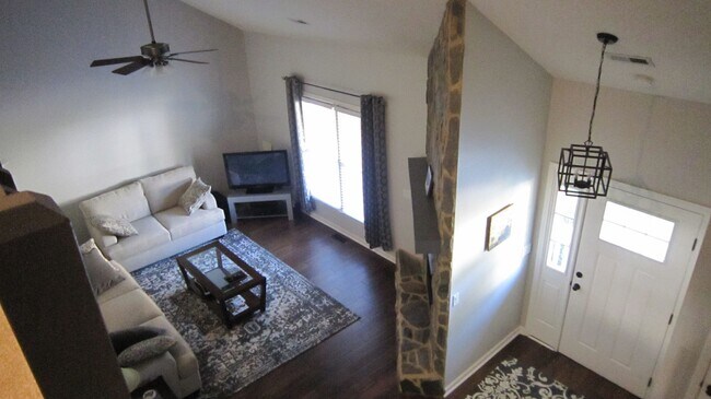 Building Photo - Exclusively Offered by Muse Realty Rentals