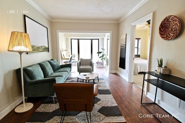 Building Photo - Vanity Fair 1 Bedroom Corner Unit