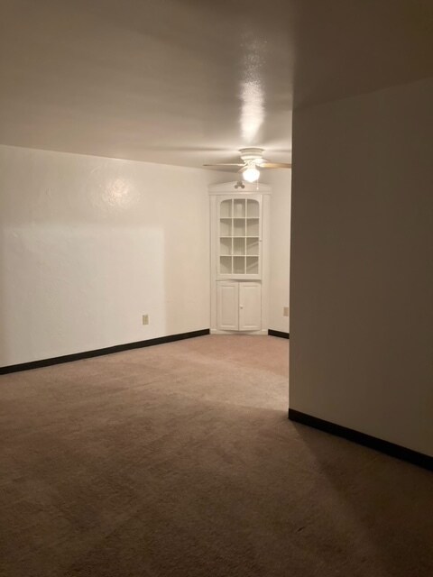 Building Photo - 411 Hoodridge Dr