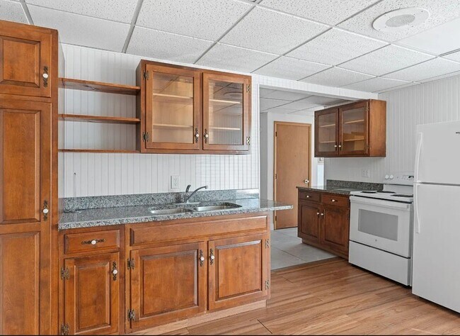 Building Photo - 157 Harry L Dr