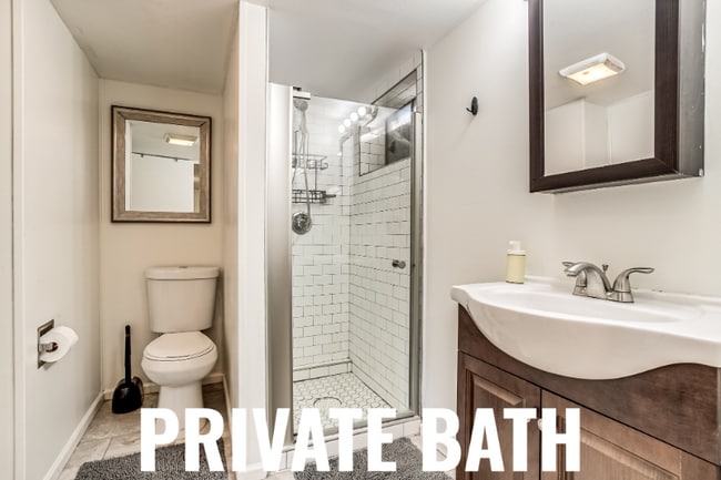 Building Photo - 9341 Hoffman Way