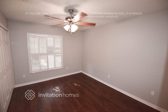 Foto del edificio - 3061 Nicholson Dr