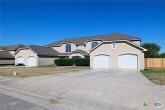 Building Photo - 3110 Douglas Fir Dr