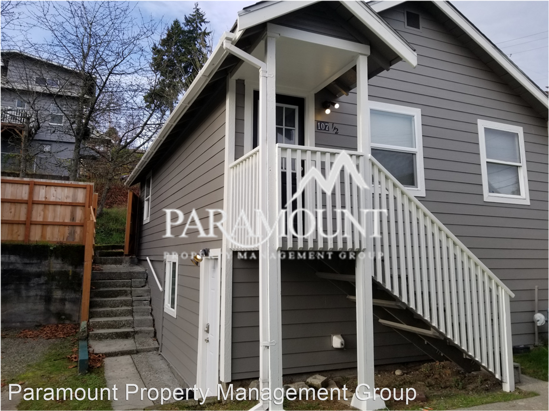 Primary Photo - 1 br, 1 bath House - 107 Wycoff Ave 1/2