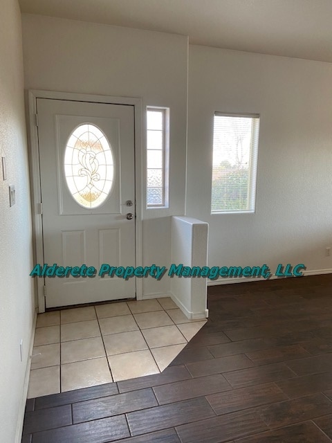 Building Photo - 5508 Valle Alegre Rd NW