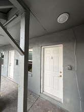 Building Photo - 224 Park Ave