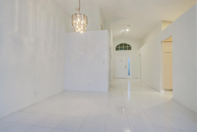 Foto del edificio - 7620 Stirling Bridge Blvd N