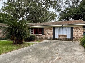 Building Photo - 12439 Largo Dr