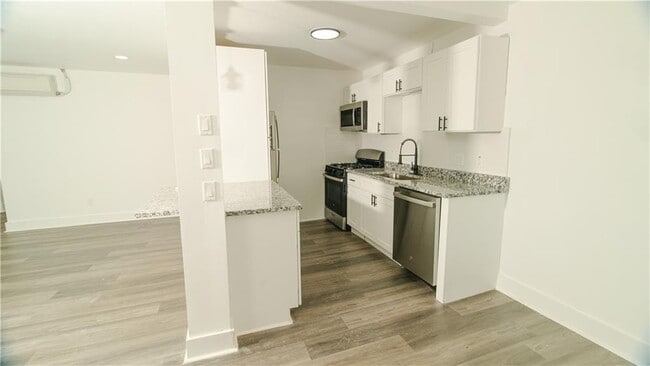 Foto del edificio - 4589 Orchid Dr