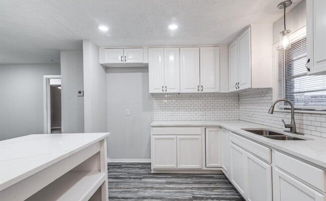 Foto del edificio - 2821 1st Ave N