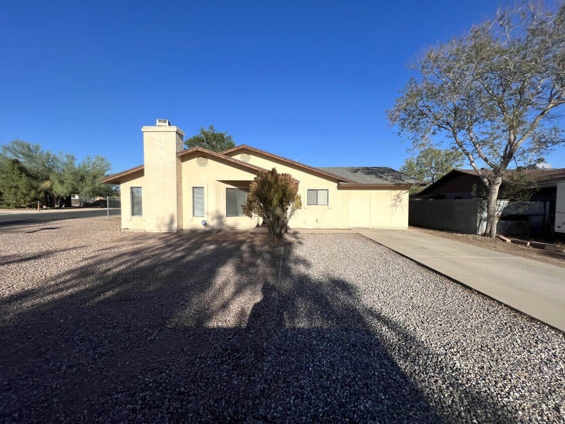 1441 S Padre Rd House Rental in Apache Junction, AZ