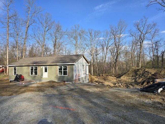 Building Photo - 43 Hull Dr