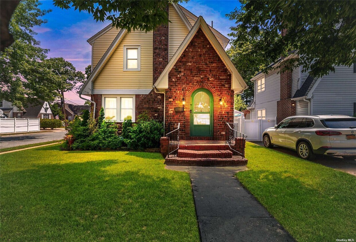 Foto principal - 590 Stowe Ave