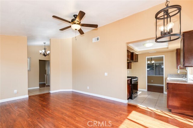 Foto del edificio - 1044 Cogburn Ln