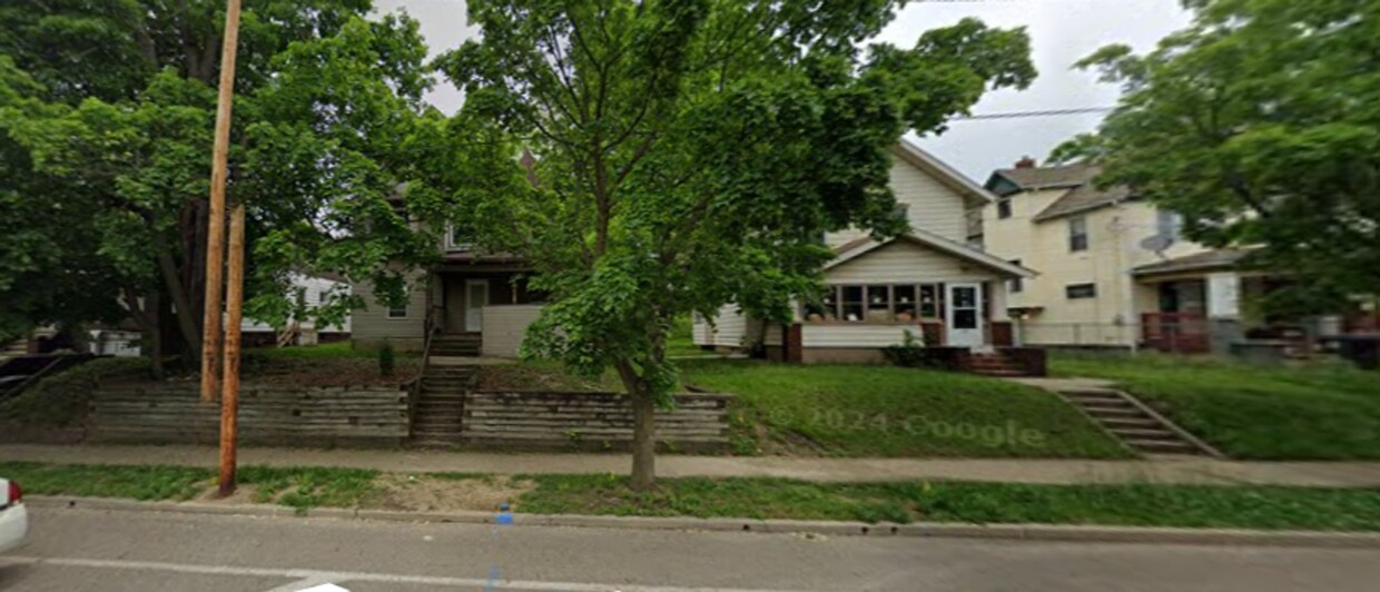 Foto principal - 835 Kenmore Blvd