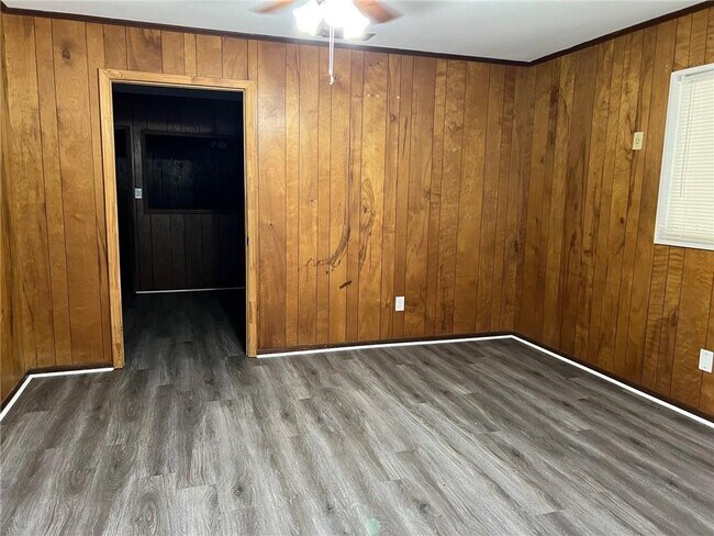 Foto del edificio - 557 Shalimar Rd