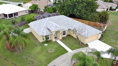 Building Photo - 4630 NW Bighorn Ave