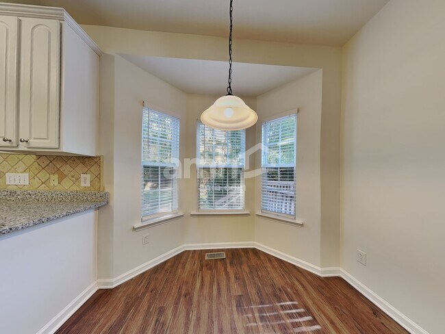 Foto del edificio - 3104 Gross Ave