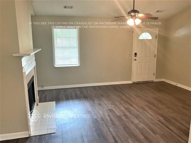 Foto del edificio - 120 Myrtle Grove Ln