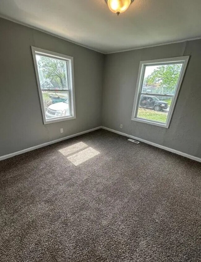 Building Photo - For Lease