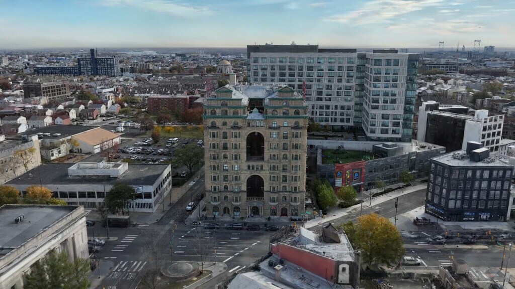 The Divine Lorraine