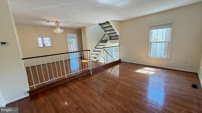 Foto del edificio - 3339 Beaverwood Ln