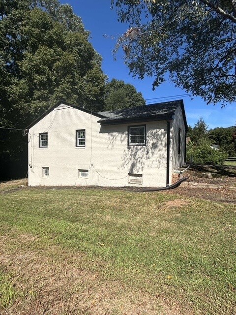 Foto del edificio - 1532 Rivermont Hts Rd