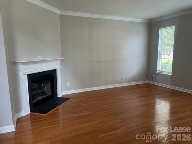 Building Photo - 306 Armour St