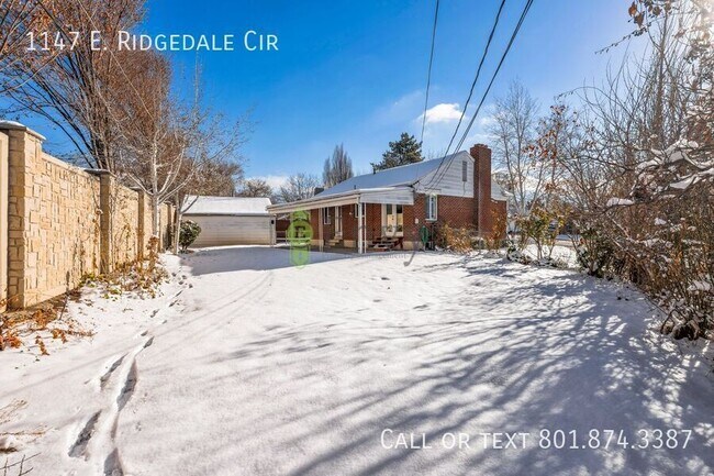 Building Photo - 1147 E Ridgedale Cir