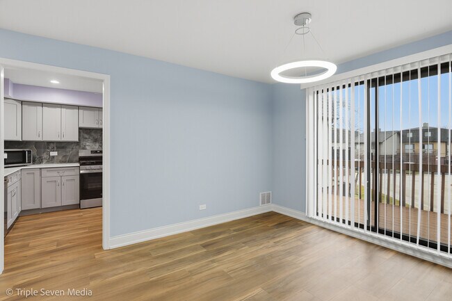 Foto del edificio - 777 E Golfview Dr