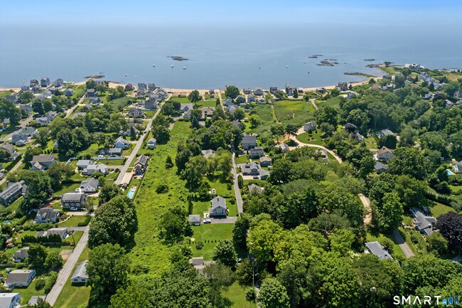 Foto del edificio - 37 Beach Ave
