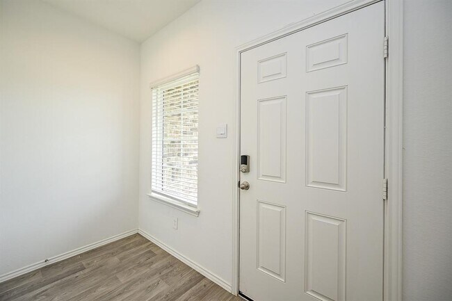 Building Photo - 5411 Auburn Gardens Ct