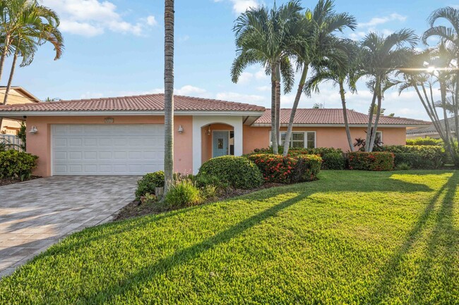 Building Photo - Experience the Ultimate Waterfront Getaway!