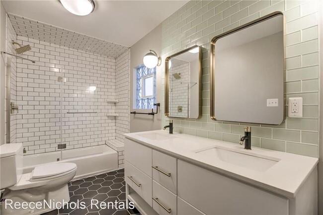 Building Photo - 2 br, 1 bath House - 1837 Mercier St.